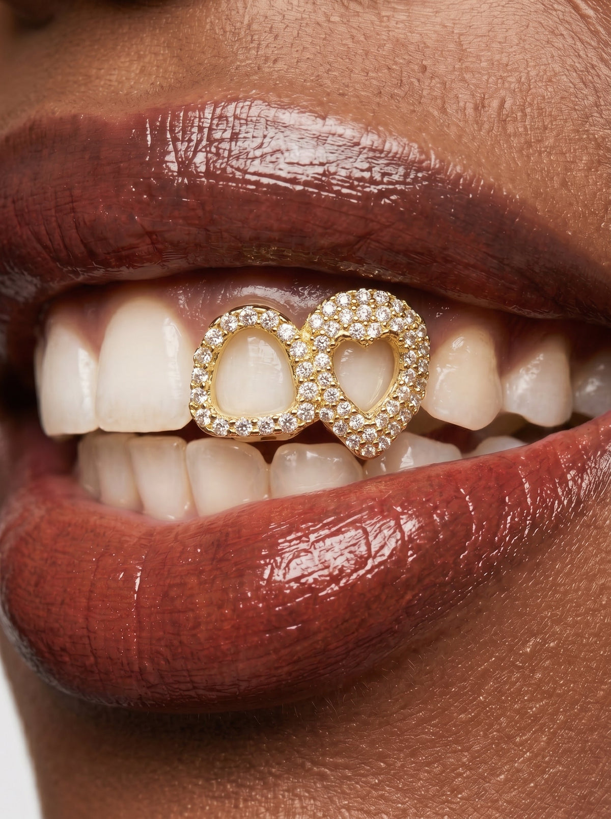 Crystal Pavé Heart Double-Tooth Grill